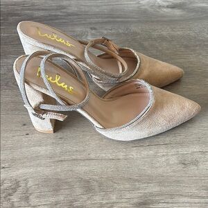 Lulu's Tan Block Heels